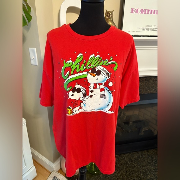 Vintage 90’s/Y2K “Joe Cool” Snoopy Chillin Red T-Shirt - Picture 1 of 4